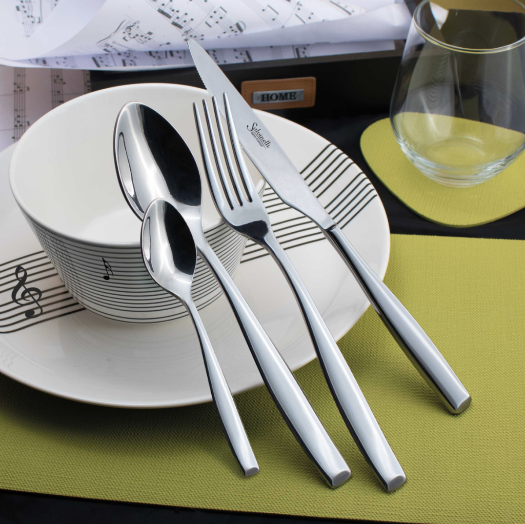 Tacâmuri Salvinelli, Model Operà, 18-10 inox, 4,0 mm